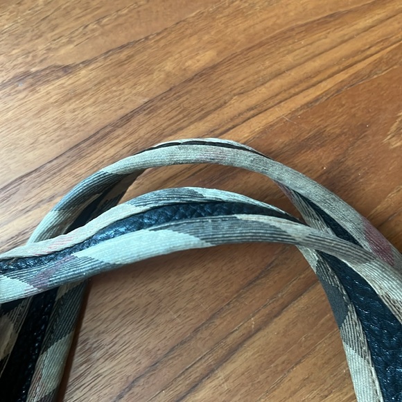 Vintage Burberry Mini Hobo Bag - Picture 11 of 15